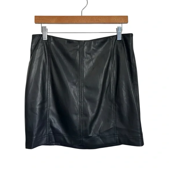 Free People Womens Vegan Faux Leather Mini Skirt Sz 12 Black Party Goth - Picture 1 of 5